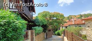 [P44] Old Nikiti - prin sat. » foto by tata123 🔱
 - 
<span class="allrVoted glyphicon glyphicon-heart hidden" id="av1500261"></span>
<a class="m-l-10 hidden" id="sv1500261" onclick="voting_Foto_DelVot(,1500261,21533)" role="button">șterge vot <span class="glyphicon glyphicon-remove"></span></a>
<a id="v91500261" class=" c-red"  onclick="voting_Foto_SetVot(1500261)" role="button"><span class="glyphicon glyphicon-heart-empty"></span> <b>LIKE</b> = Votează poza</a> <img class="hidden"  id="f1500261W9" src="/imagini/loader.gif" border="0" /><span class="AjErrMes hidden" id="e1500261ErM"></span>