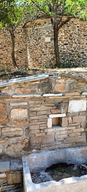 [P07] Parthenonas - una din sursele de apă. » foto by tata123 🔱
 - 
<span class="allrVoted glyphicon glyphicon-heart hidden" id="av1500224"></span>
<a class="m-l-10 hidden" id="sv1500224" onclick="voting_Foto_DelVot(,1500224,21533)" role="button">șterge vot <span class="glyphicon glyphicon-remove"></span></a>
<a id="v91500224" class=" c-red"  onclick="voting_Foto_SetVot(1500224)" role="button"><span class="glyphicon glyphicon-heart-empty"></span> <b>LIKE</b> = Votează poza</a> <img class="hidden"  id="f1500224W9" src="/imagini/loader.gif" border="0" /><span class="AjErrMes hidden" id="e1500224ErM"></span>