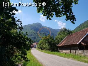 [P02] Ajunsesem &icirc;n localitatea Suseni; cetatea se vedea &icirc;n depărtare. » foto by Floryn81
 - 
<span class="allrVoted glyphicon glyphicon-heart hidden" id="av1210489"></span>
<a class="m-l-10 hidden" id="sv1210489" onclick="voting_Foto_DelVot(,1210489,21553)" role="button">șterge vot <span class="glyphicon glyphicon-remove"></span></a>
<a id="v91210489" class=" c-red"  onclick="voting_Foto_SetVot(1210489)" role="button"><span class="glyphicon glyphicon-heart-empty"></span> <b>LIKE</b> = Votează poza</a> <img class="hidden"  id="f1210489W9" src="/imagini/loader.gif" border="0" /><span class="AjErrMes hidden" id="e1210489ErM"></span>