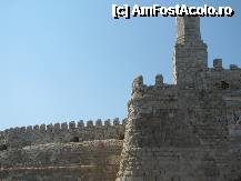 [P01] Bucata din fortul venetian :) foarte impunator cum statea el singurel acolo, pe ponton, doar ambarcatiunile ce mai schimabu o vorba cu dansul... » foto by AndreeaG
 - 
<span class="allrVoted glyphicon glyphicon-heart hidden" id="av268367"></span>
<a class="m-l-10 hidden" id="sv268367" onclick="voting_Foto_DelVot(,268367,21557)" role="button">șterge vot <span class="glyphicon glyphicon-remove"></span></a>
<a id="v9268367" class=" c-red"  onclick="voting_Foto_SetVot(268367)" role="button"><span class="glyphicon glyphicon-heart-empty"></span> <b>LIKE</b> = Votează poza</a> <img class="hidden"  id="f268367W9" src="/imagini/loader.gif" border="0" /><span class="AjErrMes hidden" id="e268367ErM"></span>
