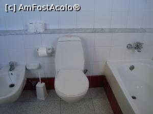 [P05] Toaleta si bideul.  » foto by vacantamea2012
 - 
<span class="allrVoted glyphicon glyphicon-heart hidden" id="av834187"></span>
<a class="m-l-10 hidden" id="sv834187" onclick="voting_Foto_DelVot(,834187,21561)" role="button">șterge vot <span class="glyphicon glyphicon-remove"></span></a>
<a id="v9834187" class=" c-red"  onclick="voting_Foto_SetVot(834187)" role="button"><span class="glyphicon glyphicon-heart-empty"></span> <b>LIKE</b> = Votează poza</a> <img class="hidden"  id="f834187W9" src="/imagini/loader.gif" border="0" /><span class="AjErrMes hidden" id="e834187ErM"></span>