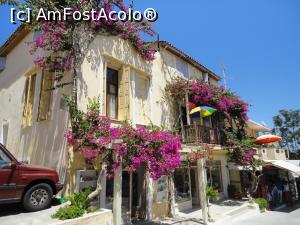 [P05] Rethymnon, case acoperite cu bouganvillea. » foto by maryka
 - 
<span class="allrVoted glyphicon glyphicon-heart hidden" id="av1199179"></span>
<a class="m-l-10 hidden" id="sv1199179" onclick="voting_Foto_DelVot(,1199179,21565)" role="button">șterge vot <span class="glyphicon glyphicon-remove"></span></a>
<a id="v91199179" class=" c-red"  onclick="voting_Foto_SetVot(1199179)" role="button"><span class="glyphicon glyphicon-heart-empty"></span> <b>LIKE</b> = Votează poza</a> <img class="hidden"  id="f1199179W9" src="/imagini/loader.gif" border="0" /><span class="AjErrMes hidden" id="e1199179ErM"></span>