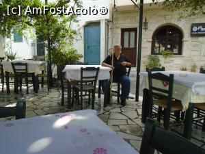 [P12] Un cretan get-beget - se vede după mustață...

Satul Kornas. » foto by Carmen Ion
 - 
<span class="allrVoted glyphicon glyphicon-heart hidden" id="av1205721"></span>
<a class="m-l-10 hidden" id="sv1205721" onclick="voting_Foto_DelVot(,1205721,21565)" role="button">șterge vot <span class="glyphicon glyphicon-remove"></span></a>
<a id="v91205721" class=" c-red"  onclick="voting_Foto_SetVot(1205721)" role="button"><span class="glyphicon glyphicon-heart-empty"></span> <b>LIKE</b> = Votează poza</a> <img class="hidden"  id="f1205721W9" src="/imagini/loader.gif" border="0" /><span class="AjErrMes hidden" id="e1205721ErM"></span>