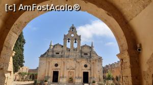 [P15] Mănăstirea Arkadi. » foto by Carmen Ion
 - 
<span class="allrVoted glyphicon glyphicon-heart hidden" id="av1205724"></span>
<a class="m-l-10 hidden" id="sv1205724" onclick="voting_Foto_DelVot(,1205724,21565)" role="button">șterge vot <span class="glyphicon glyphicon-remove"></span></a>
<a id="v91205724" class=" c-red"  onclick="voting_Foto_SetVot(1205724)" role="button"><span class="glyphicon glyphicon-heart-empty"></span> <b>LIKE</b> = Votează poza</a> <img class="hidden"  id="f1205724W9" src="/imagini/loader.gif" border="0" /><span class="AjErrMes hidden" id="e1205724ErM"></span>