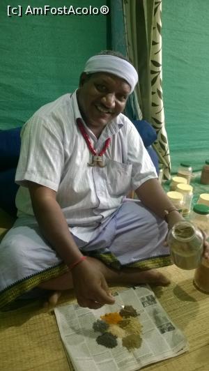 [P14] Doctorul meu de suflet! Cel mai bun in Ayurveda! A trebuit sa il împrumut si lui Matt Demon si pentru că nu a avut suficient cash i-a dăruit ceasul sau de mână!  » foto by nikinik
 - 
<span class="allrVoted glyphicon glyphicon-heart hidden" id="av944173"></span>
<a class="m-l-10 hidden" id="sv944173" onclick="voting_Foto_DelVot(,944173,21572)" role="button">șterge vot <span class="glyphicon glyphicon-remove"></span></a>
<a id="v9944173" class=" c-red"  onclick="voting_Foto_SetVot(944173)" role="button"><span class="glyphicon glyphicon-heart-empty"></span> <b>LIKE</b> = Votează poza</a> <img class="hidden"  id="f944173W9" src="/imagini/loader.gif" border="0" /><span class="AjErrMes hidden" id="e944173ErM"></span>