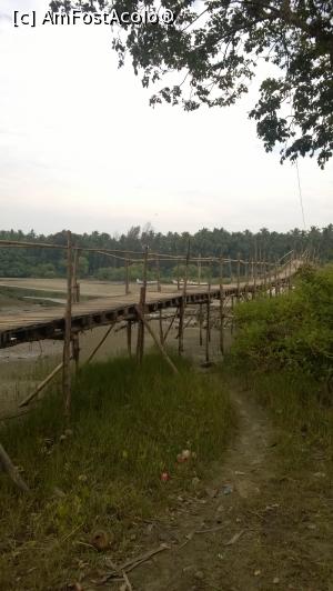 [P20] Singura cale de acces către yoga Village!  » foto by nikinik
 - 
<span class="allrVoted glyphicon glyphicon-heart hidden" id="av944179"></span>
<a class="m-l-10 hidden" id="sv944179" onclick="voting_Foto_DelVot(,944179,21572)" role="button">șterge vot <span class="glyphicon glyphicon-remove"></span></a>
<a id="v9944179" class=" c-red"  onclick="voting_Foto_SetVot(944179)" role="button"><span class="glyphicon glyphicon-heart-empty"></span> <b>LIKE</b> = Votează poza</a> <img class="hidden"  id="f944179W9" src="/imagini/loader.gif" border="0" /><span class="AjErrMes hidden" id="e944179ErM"></span>