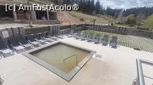 [P07] In curtea Resortului se afla un alt bazin cu apa sarata si o sauna » foto by dorgo
 - 
<span class="allrVoted glyphicon glyphicon-heart hidden" id="av1527776"></span>
<a class="m-l-10 hidden" id="sv1527776" onclick="voting_Foto_DelVot(,1527776,21581)" role="button">șterge vot <span class="glyphicon glyphicon-remove"></span></a>
<a id="v91527776" class=" c-red"  onclick="voting_Foto_SetVot(1527776)" role="button"><span class="glyphicon glyphicon-heart-empty"></span> <b>LIKE</b> = Votează poza</a> <img class="hidden"  id="f1527776W9" src="/imagini/loader.gif" border="0" /><span class="AjErrMes hidden" id="e1527776ErM"></span>