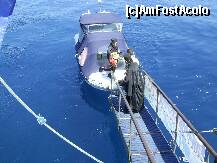[P11] Calugarii de la Manastirea Sf. Pantelimon abordeaza 'Daily Cruises to Mt. Athos'. » foto by iulianic
 - 
<span class="allrVoted glyphicon glyphicon-heart hidden" id="av235436"></span>
<a class="m-l-10 hidden" id="sv235436" onclick="voting_Foto_DelVot(,235436,21652)" role="button">șterge vot <span class="glyphicon glyphicon-remove"></span></a>
<a id="v9235436" class=" c-red"  onclick="voting_Foto_SetVot(235436)" role="button"><span class="glyphicon glyphicon-heart-empty"></span> <b>LIKE</b> = Votează poza</a> <img class="hidden"  id="f235436W9" src="/imagini/loader.gif" border="0" /><span class="AjErrMes hidden" id="e235436ErM"></span>
