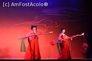 [P10] In Xian la Tang Dance Show » foto by AZE
 - 
<span class="allrVoted glyphicon glyphicon-heart hidden" id="av842347"></span>
<a class="m-l-10 hidden" id="sv842347" onclick="voting_Foto_DelVot(,842347,21716)" role="button">șterge vot <span class="glyphicon glyphicon-remove"></span></a>
<a id="v9842347" class=" c-red"  onclick="voting_Foto_SetVot(842347)" role="button"><span class="glyphicon glyphicon-heart-empty"></span> <b>LIKE</b> = Votează poza</a> <img class="hidden"  id="f842347W9" src="/imagini/loader.gif" border="0" /><span class="AjErrMes hidden" id="e842347ErM"></span>