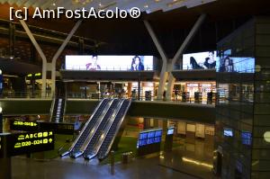 [P38] Hamad Airport » foto by AZE
 - 
<span class="allrVoted glyphicon glyphicon-heart hidden" id="av876645"></span>
<a class="m-l-10 hidden" id="sv876645" onclick="voting_Foto_DelVot(,876645,21716)" role="button">șterge vot <span class="glyphicon glyphicon-remove"></span></a>
<a id="v9876645" class=" c-red"  onclick="voting_Foto_SetVot(876645)" role="button"><span class="glyphicon glyphicon-heart-empty"></span> <b>LIKE</b> = Votează poza</a> <img class="hidden"  id="f876645W9" src="/imagini/loader.gif" border="0" /><span class="AjErrMes hidden" id="e876645ErM"></span>