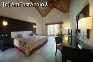 [P11] aceasta este o poza de pe net. eu nu poza din camera, in telefon. dar arata exact a aceasta camera in care am stat » foto by A.R.
 - 
<span class="allrVoted glyphicon glyphicon-heart hidden" id="av850070"></span>
<a class="m-l-10 hidden" id="sv850070" onclick="voting_Foto_DelVot(,850070,21742)" role="button">șterge vot <span class="glyphicon glyphicon-remove"></span></a>
<a id="v9850070" class=" c-red"  onclick="voting_Foto_SetVot(850070)" role="button"><span class="glyphicon glyphicon-heart-empty"></span> <b>LIKE</b> = Votează poza</a> <img class="hidden"  id="f850070W9" src="/imagini/loader.gif" border="0" /><span class="AjErrMes hidden" id="e850070ErM"></span>