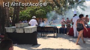 [P08] gratar pe plaja » foto by A.R.
 - 
<span class="allrVoted glyphicon glyphicon-heart hidden" id="av850055"></span>
<a class="m-l-10 hidden" id="sv850055" onclick="voting_Foto_DelVot(,850055,21742)" role="button">șterge vot <span class="glyphicon glyphicon-remove"></span></a>
<a id="v9850055" class=" c-red"  onclick="voting_Foto_SetVot(850055)" role="button"><span class="glyphicon glyphicon-heart-empty"></span> <b>LIKE</b> = Votează poza</a> <img class="hidden"  id="f850055W9" src="/imagini/loader.gif" border="0" /><span class="AjErrMes hidden" id="e850055ErM"></span>