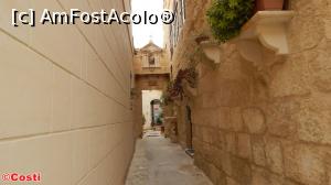 [P16] Străzi înguste și clădiri din calcar în Rabat.  » foto by Costi
 - 
<span class="allrVoted glyphicon glyphicon-heart hidden" id="av718603"></span>
<a class="m-l-10 hidden" id="sv718603" onclick="voting_Foto_DelVot(,718603,21813)" role="button">șterge vot <span class="glyphicon glyphicon-remove"></span></a>
<a id="v9718603" class=" c-red"  onclick="voting_Foto_SetVot(718603)" role="button"><span class="glyphicon glyphicon-heart-empty"></span> <b>LIKE</b> = Votează poza</a> <img class="hidden"  id="f718603W9" src="/imagini/loader.gif" border="0" /><span class="AjErrMes hidden" id="e718603ErM"></span>