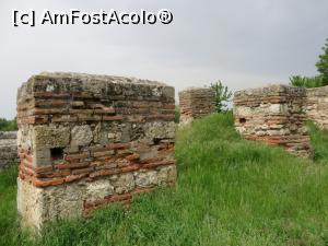 [P07] Mod de construcție în cetate - compoziția liantulului nu a fost încă descoperită - Cetatea Sucidava.  » foto by tata123 🔱
 - 
<span class="allrVoted glyphicon glyphicon-heart hidden" id="av850729"></span>
<a class="m-l-10 hidden" id="sv850729" onclick="voting_Foto_DelVot(,850729,21840)" role="button">șterge vot <span class="glyphicon glyphicon-remove"></span></a>
<a id="v9850729" class=" c-red"  onclick="voting_Foto_SetVot(850729)" role="button"><span class="glyphicon glyphicon-heart-empty"></span> <b>LIKE</b> = Votează poza</a> <img class="hidden"  id="f850729W9" src="/imagini/loader.gif" border="0" /><span class="AjErrMes hidden" id="e850729ErM"></span>