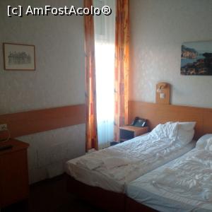 [P01] Cele două paturi alăturate.  » foto by dognean
 - 
<span class="allrVoted glyphicon glyphicon-heart hidden" id="av851499"></span>
<a class="m-l-10 hidden" id="sv851499" onclick="voting_Foto_DelVot(,851499,21850)" role="button">șterge vot <span class="glyphicon glyphicon-remove"></span></a>
<a id="v9851499" class=" c-red"  onclick="voting_Foto_SetVot(851499)" role="button"><span class="glyphicon glyphicon-heart-empty"></span> <b>LIKE</b> = Votează poza</a> <img class="hidden"  id="f851499W9" src="/imagini/loader.gif" border="0" /><span class="AjErrMes hidden" id="e851499ErM"></span>
