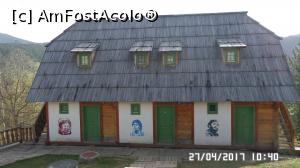 [P11] Casă în satul de lemn » foto by ungureanica
 - 
<span class="allrVoted glyphicon glyphicon-heart hidden" id="av851917"></span>
<a class="m-l-10 hidden" id="sv851917" onclick="voting_Foto_DelVot(,851917,21860)" role="button">șterge vot <span class="glyphicon glyphicon-remove"></span></a>
<a id="v9851917" class=" c-red"  onclick="voting_Foto_SetVot(851917)" role="button"><span class="glyphicon glyphicon-heart-empty"></span> <b>LIKE</b> = Votează poza</a> <img class="hidden"  id="f851917W9" src="/imagini/loader.gif" border="0" /><span class="AjErrMes hidden" id="e851917ErM"></span>