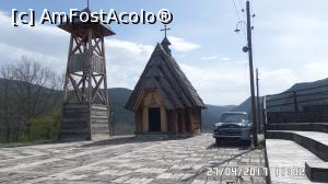 [P08] Bisericuța, clopotnița și pavajul din lemn » foto by ungureanica
 - 
<span class="allrVoted glyphicon glyphicon-heart hidden" id="av851914"></span>
<a class="m-l-10 hidden" id="sv851914" onclick="voting_Foto_DelVot(,851914,21860)" role="button">șterge vot <span class="glyphicon glyphicon-remove"></span></a>
<a id="v9851914" class=" c-red"  onclick="voting_Foto_SetVot(851914)" role="button"><span class="glyphicon glyphicon-heart-empty"></span> <b>LIKE</b> = Votează poza</a> <img class="hidden"  id="f851914W9" src="/imagini/loader.gif" border="0" /><span class="AjErrMes hidden" id="e851914ErM"></span>