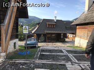 [P11] Ulițe și căsuțe » foto by krisstinna
 - 
<span class="allrVoted glyphicon glyphicon-heart hidden" id="av1119416"></span>
<a class="m-l-10 hidden" id="sv1119416" onclick="voting_Foto_DelVot(,1119416,21860)" role="button">șterge vot <span class="glyphicon glyphicon-remove"></span></a>
<a id="v91119416" class=" c-red"  onclick="voting_Foto_SetVot(1119416)" role="button"><span class="glyphicon glyphicon-heart-empty"></span> <b>LIKE</b> = Votează poza</a> <img class="hidden"  id="f1119416W9" src="/imagini/loader.gif" border="0" /><span class="AjErrMes hidden" id="e1119416ErM"></span>