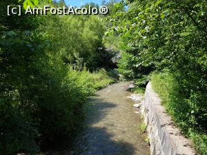 [P04] Am mers pe marginea parapetului de beton din dreapta spre zona cheilor. » foto by Floryn81
 - 
<span class="allrVoted glyphicon glyphicon-heart hidden" id="av1197336"></span>
<a class="m-l-10 hidden" id="sv1197336" onclick="voting_Foto_DelVot(,1197336,21910)" role="button">șterge vot <span class="glyphicon glyphicon-remove"></span></a>
<a id="v91197336" class=" c-red"  onclick="voting_Foto_SetVot(1197336)" role="button"><span class="glyphicon glyphicon-heart-empty"></span> <b>LIKE</b> = Votează poza</a> <img class="hidden"  id="f1197336W9" src="/imagini/loader.gif" border="0" /><span class="AjErrMes hidden" id="e1197336ErM"></span>