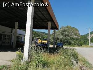 [P07] Benzinaria de pe DN66 unde se poate lasa masina, 5 minute pe jos pana la Cheile Banitei » foto by Rox.Patrik
 - 
<span class="allrVoted glyphicon glyphicon-heart hidden" id="av1320033"></span>
<a class="m-l-10 hidden" id="sv1320033" onclick="voting_Foto_DelVot(,1320033,21910)" role="button">șterge vot <span class="glyphicon glyphicon-remove"></span></a>
<a id="v91320033" class=" c-red"  onclick="voting_Foto_SetVot(1320033)" role="button"><span class="glyphicon glyphicon-heart-empty"></span> <b>LIKE</b> = Votează poza</a> <img class="hidden"  id="f1320033W9" src="/imagini/loader.gif" border="0" /><span class="AjErrMes hidden" id="e1320033ErM"></span>