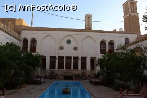 [P30] Kashan, Casa de Oaspeți Ehsan, arhitectură deosebită, se văd și badgirurile » foto by mprofeanu
 - 
<span class="allrVoted glyphicon glyphicon-heart hidden" id="av856482"></span>
<a class="m-l-10 hidden" id="sv856482" onclick="voting_Foto_DelVot(,856482,21921)" role="button">șterge vot <span class="glyphicon glyphicon-remove"></span></a>
<a id="v9856482" class=" c-red"  onclick="voting_Foto_SetVot(856482)" role="button"><span class="glyphicon glyphicon-heart-empty"></span> <b>LIKE</b> = Votează poza</a> <img class="hidden"  id="f856482W9" src="/imagini/loader.gif" border="0" /><span class="AjErrMes hidden" id="e856482ErM"></span>