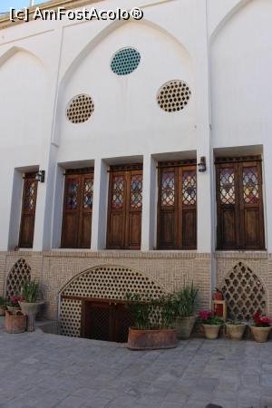 [P39] Kashan, Casa de Oaspeți Ehsan cu decorațiuni specifice arhitecturii iraniene » foto by mprofeanu
 - 
<span class="allrVoted glyphicon glyphicon-heart hidden" id="av856500"></span>
<a class="m-l-10 hidden" id="sv856500" onclick="voting_Foto_DelVot(,856500,21921)" role="button">șterge vot <span class="glyphicon glyphicon-remove"></span></a>
<a id="v9856500" class=" c-red"  onclick="voting_Foto_SetVot(856500)" role="button"><span class="glyphicon glyphicon-heart-empty"></span> <b>LIKE</b> = Votează poza</a> <img class="hidden"  id="f856500W9" src="/imagini/loader.gif" border="0" /><span class="AjErrMes hidden" id="e856500ErM"></span>