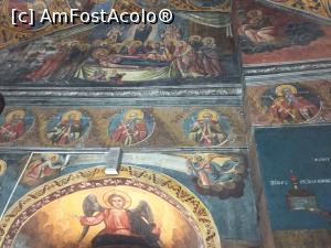 [P50] pictura din biserica Sf. Gheorghe a Manastirii Nucet (DB)  » foto by Dan&Ema
 - 
<span class="allrVoted glyphicon glyphicon-heart hidden" id="av856501"></span>
<a class="m-l-10 hidden" id="sv856501" onclick="voting_Foto_DelVot(,856501,21922)" role="button">șterge vot <span class="glyphicon glyphicon-remove"></span></a>
<a id="v9856501" class=" c-red"  onclick="voting_Foto_SetVot(856501)" role="button"><span class="glyphicon glyphicon-heart-empty"></span> <b>LIKE</b> = Votează poza</a> <img class="hidden"  id="f856501W9" src="/imagini/loader.gif" border="0" /><span class="AjErrMes hidden" id="e856501ErM"></span>