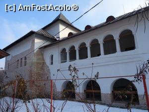 [P12] Casa egumenească (refăcută) - fațada nordică.  » foto by tata123 🔱
 - 
<span class="allrVoted glyphicon glyphicon-heart hidden" id="av1053766"></span>
<a class="m-l-10 hidden" id="sv1053766" onclick="voting_Foto_DelVot(,1053766,21922)" role="button">șterge vot <span class="glyphicon glyphicon-remove"></span></a>
<a id="v91053766" class=" c-red"  onclick="voting_Foto_SetVot(1053766)" role="button"><span class="glyphicon glyphicon-heart-empty"></span> <b>LIKE</b> = Votează poza</a> <img class="hidden"  id="f1053766W9" src="/imagini/loader.gif" border="0" /><span class="AjErrMes hidden" id="e1053766ErM"></span>