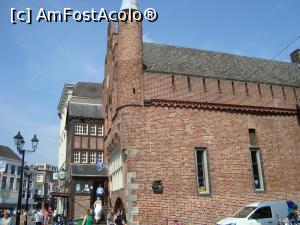 [P15] Moriaan -cea mai veche casă de cărămidă din Olanda -azi e centru de turism.  » foto by mireille
 - 
<span class="allrVoted glyphicon glyphicon-heart hidden" id="av857204"></span>
<a class="m-l-10 hidden" id="sv857204" onclick="voting_Foto_DelVot(,857204,21937)" role="button">șterge vot <span class="glyphicon glyphicon-remove"></span></a>
<a id="v9857204" class=" c-red"  onclick="voting_Foto_SetVot(857204)" role="button"><span class="glyphicon glyphicon-heart-empty"></span> <b>LIKE</b> = Votează poza</a> <img class="hidden"  id="f857204W9" src="/imagini/loader.gif" border="0" /><span class="AjErrMes hidden" id="e857204ErM"></span>