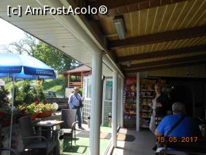 [P03] Costești - Terasa Restaurantului Poliana este înconjurată de plante.  » foto by iulianic
 - 
<span class="allrVoted glyphicon glyphicon-heart hidden" id="av857281"></span>
<a class="m-l-10 hidden" id="sv857281" onclick="voting_Foto_DelVot(,857281,21941)" role="button">șterge vot <span class="glyphicon glyphicon-remove"></span></a>
<a id="v9857281" class=" c-red"  onclick="voting_Foto_SetVot(857281)" role="button"><span class="glyphicon glyphicon-heart-empty"></span> <b>LIKE</b> = Votează poza</a> <img class="hidden"  id="f857281W9" src="/imagini/loader.gif" border="0" /><span class="AjErrMes hidden" id="e857281ErM"></span>