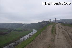 [P04] Pe fundal, cele două biserici de la Orheiul Vechi » foto by Ovidiu istorie
 - 
<span class="allrVoted glyphicon glyphicon-heart hidden" id="av420232"></span>
<a class="m-l-10 hidden" id="sv420232" onclick="voting_Foto_DelVot(,420232,21955)" role="button">șterge vot <span class="glyphicon glyphicon-remove"></span></a>
<a id="v9420232" class=" c-red"  onclick="voting_Foto_SetVot(420232)" role="button"><span class="glyphicon glyphicon-heart-empty"></span> <b>LIKE</b> = Votează poza</a> <img class="hidden"  id="f420232W9" src="/imagini/loader.gif" border="0" /><span class="AjErrMes hidden" id="e420232ErM"></span>