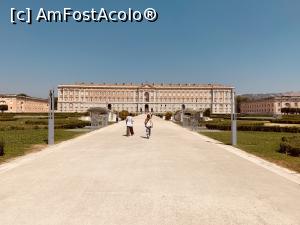 [P01] Reggia di Caserta » foto by indiralisa_26
 - 
<span class="allrVoted glyphicon glyphicon-heart hidden" id="av1104410"></span>
<a class="m-l-10 hidden" id="sv1104410" onclick="voting_Foto_DelVot(,1104410,21978)" role="button">șterge vot <span class="glyphicon glyphicon-remove"></span></a>
<a id="v91104410" class=" c-red"  onclick="voting_Foto_SetVot(1104410)" role="button"><span class="glyphicon glyphicon-heart-empty"></span> <b>LIKE</b> = Votează poza</a> <img class="hidden"  id="f1104410W9" src="/imagini/loader.gif" border="0" /><span class="AjErrMes hidden" id="e1104410ErM"></span>