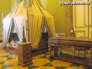 [P29] Dormitorul lui Murat, regele celor două Sicilii » foto by Michi
 - 
<span class="allrVoted glyphicon glyphicon-heart hidden" id="av563513"></span>
<a class="m-l-10 hidden" id="sv563513" onclick="voting_Foto_DelVot(,563513,21978)" role="button">șterge vot <span class="glyphicon glyphicon-remove"></span></a>
<a id="v9563513" class=" c-red"  onclick="voting_Foto_SetVot(563513)" role="button"><span class="glyphicon glyphicon-heart-empty"></span> <b>LIKE</b> = Votează poza</a> <img class="hidden"  id="f563513W9" src="/imagini/loader.gif" border="0" /><span class="AjErrMes hidden" id="e563513ErM"></span>