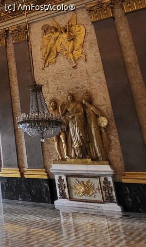 [P25] Stucatura aurita, retusata de Bourboni, reprezinta pe Minerva flancata de Stabilitate si Ordine. » foto by geani anto
 - 
<span class="allrVoted glyphicon glyphicon-heart hidden" id="av1411094"></span>
<a class="m-l-10 hidden" id="sv1411094" onclick="voting_Foto_DelVot(,1411094,21978)" role="button">șterge vot <span class="glyphicon glyphicon-remove"></span></a>
<a id="v91411094" class=" c-red"  onclick="voting_Foto_SetVot(1411094)" role="button"><span class="glyphicon glyphicon-heart-empty"></span> <b>LIKE</b> = Votează poza</a> <img class="hidden"  id="f1411094W9" src="/imagini/loader.gif" border="0" /><span class="AjErrMes hidden" id="e1411094ErM"></span>