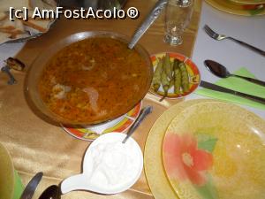 [P12] Ciorbă de perişoare.  » foto by Safta Radu
 - 
<span class="allrVoted glyphicon glyphicon-heart hidden" id="av860808"></span>
<a class="m-l-10 hidden" id="sv860808" onclick="voting_Foto_DelVot(,860808,21997)" role="button">șterge vot <span class="glyphicon glyphicon-remove"></span></a>
<a id="v9860808" class=" c-red"  onclick="voting_Foto_SetVot(860808)" role="button"><span class="glyphicon glyphicon-heart-empty"></span> <b>LIKE</b> = Votează poza</a> <img class="hidden"  id="f860808W9" src="/imagini/loader.gif" border="0" /><span class="AjErrMes hidden" id="e860808ErM"></span>