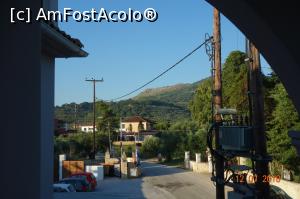 [P01] Poza din balconul camerei, se vede parcarea hotelului » foto by monicat
 - 
<span class="allrVoted glyphicon glyphicon-heart hidden" id="av1006712"></span>
<a class="m-l-10 hidden" id="sv1006712" onclick="voting_Foto_DelVot(,1006712,22032)" role="button">șterge vot <span class="glyphicon glyphicon-remove"></span></a>
<a id="v91006712" class=" c-red"  onclick="voting_Foto_SetVot(1006712)" role="button"><span class="glyphicon glyphicon-heart-empty"></span> <b>LIKE</b> = Votează poza</a> <img class="hidden"  id="f1006712W9" src="/imagini/loader.gif" border="0" /><span class="AjErrMes hidden" id="e1006712ErM"></span>