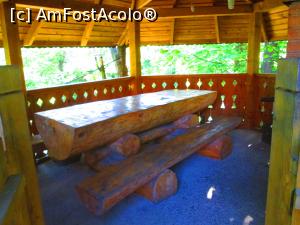 [P21] In interiorul foisorului.  » foto by vulpe mihaela
 - 
<span class="allrVoted glyphicon glyphicon-heart hidden" id="av863901"></span>
<a class="m-l-10 hidden" id="sv863901" onclick="voting_Foto_DelVot(,863901,22054)" role="button">șterge vot <span class="glyphicon glyphicon-remove"></span></a>
<a id="v9863901" class=" c-red"  onclick="voting_Foto_SetVot(863901)" role="button"><span class="glyphicon glyphicon-heart-empty"></span> <b>LIKE</b> = Votează poza</a> <img class="hidden"  id="f863901W9" src="/imagini/loader.gif" border="0" /><span class="AjErrMes hidden" id="e863901ErM"></span>
