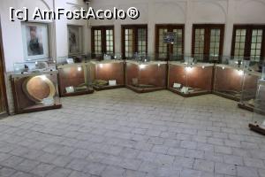 [P33] Yazd, Muzeul Apei, Diverse exponate » foto by mprofeanu
 - 
<span class="allrVoted glyphicon glyphicon-heart hidden" id="av865279"></span>
<a class="m-l-10 hidden" id="sv865279" onclick="voting_Foto_DelVot(,865279,22077)" role="button">șterge vot <span class="glyphicon glyphicon-remove"></span></a>
<a id="v9865279" class=" c-red"  onclick="voting_Foto_SetVot(865279)" role="button"><span class="glyphicon glyphicon-heart-empty"></span> <b>LIKE</b> = Votează poza</a> <img class="hidden"  id="f865279W9" src="/imagini/loader.gif" border="0" /><span class="AjErrMes hidden" id="e865279ErM"></span>