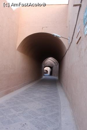 [P73] Yazd, Orașul Vechi, Alee - tunel în Orașul Vechi » foto by mprofeanu
 - 
<span class="allrVoted glyphicon glyphicon-heart hidden" id="av865319"></span>
<a class="m-l-10 hidden" id="sv865319" onclick="voting_Foto_DelVot(,865319,22077)" role="button">șterge vot <span class="glyphicon glyphicon-remove"></span></a>
<a id="v9865319" class=" c-red"  onclick="voting_Foto_SetVot(865319)" role="button"><span class="glyphicon glyphicon-heart-empty"></span> <b>LIKE</b> = Votează poza</a> <img class="hidden"  id="f865319W9" src="/imagini/loader.gif" border="0" /><span class="AjErrMes hidden" id="e865319ErM"></span>