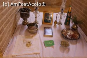 [P50] Yazd, Muzeul Culturii și Istoriei Zoroastriene, Obiecte de cult la Sărbătoarea aderării la religia neprihănirii, șnurul și tricoul cel alb » foto by mprofeanu
 - 
<span class="allrVoted glyphicon glyphicon-heart hidden" id="av867997"></span>
<a class="m-l-10 hidden" id="sv867997" onclick="voting_Foto_DelVot(,867997,22077)" role="button">șterge vot <span class="glyphicon glyphicon-remove"></span></a>
<a id="v9867997" class=" c-red"  onclick="voting_Foto_SetVot(867997)" role="button"><span class="glyphicon glyphicon-heart-empty"></span> <b>LIKE</b> = Votează poza</a> <img class="hidden"  id="f867997W9" src="/imagini/loader.gif" border="0" /><span class="AjErrMes hidden" id="e867997ErM"></span>