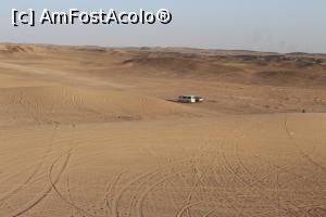 [P59] Yazd, Vanul cu care am mers în deșert, de aici am început să mergem pe dune...  » foto by mprofeanu
 - 
<span class="allrVoted glyphicon glyphicon-heart hidden" id="av868006"></span>
<a class="m-l-10 hidden" id="sv868006" onclick="voting_Foto_DelVot(,868006,22077)" role="button">șterge vot <span class="glyphicon glyphicon-remove"></span></a>
<a id="v9868006" class=" c-red"  onclick="voting_Foto_SetVot(868006)" role="button"><span class="glyphicon glyphicon-heart-empty"></span> <b>LIKE</b> = Votează poza</a> <img class="hidden"  id="f868006W9" src="/imagini/loader.gif" border="0" /><span class="AjErrMes hidden" id="e868006ErM"></span>