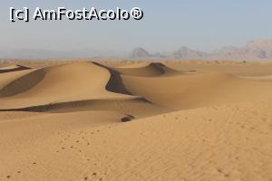 [P61] Yazd, Dune în deșert » foto by mprofeanu
 - 
<span class="allrVoted glyphicon glyphicon-heart hidden" id="av868008"></span>
<a class="m-l-10 hidden" id="sv868008" onclick="voting_Foto_DelVot(,868008,22077)" role="button">șterge vot <span class="glyphicon glyphicon-remove"></span></a>
<a id="v9868008" class=" c-red"  onclick="voting_Foto_SetVot(868008)" role="button"><span class="glyphicon glyphicon-heart-empty"></span> <b>LIKE</b> = Votează poza</a> <img class="hidden"  id="f868008W9" src="/imagini/loader.gif" border="0" /><span class="AjErrMes hidden" id="e868008ErM"></span>