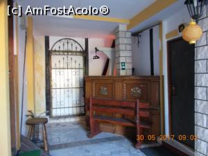 [P20] O pianina, nu stiu daca functiona.  » foto by elviramvio
 - 
<span class="allrVoted glyphicon glyphicon-heart hidden" id="av868541"></span>
<a class="m-l-10 hidden" id="sv868541" onclick="voting_Foto_DelVot(,868541,22123)" role="button">șterge vot <span class="glyphicon glyphicon-remove"></span></a>
<a id="v9868541" class=" c-red"  onclick="voting_Foto_SetVot(868541)" role="button"><span class="glyphicon glyphicon-heart-empty"></span> <b>LIKE</b> = Votează poza</a> <img class="hidden"  id="f868541W9" src="/imagini/loader.gif" border="0" /><span class="AjErrMes hidden" id="e868541ErM"></span>