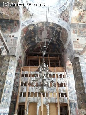 [P19] Iconostasul... Totul e in renovare de multă vreme...  » foto by iulian68
 - 
<span class="allrVoted glyphicon glyphicon-heart hidden" id="av965443"></span>
<a class="m-l-10 hidden" id="sv965443" onclick="voting_Foto_DelVot(,965443,22157)" role="button">șterge vot <span class="glyphicon glyphicon-remove"></span></a>
<a id="v9965443" class=" c-red"  onclick="voting_Foto_SetVot(965443)" role="button"><span class="glyphicon glyphicon-heart-empty"></span> <b>LIKE</b> = Votează poza</a> <img class="hidden"  id="f965443W9" src="/imagini/loader.gif" border="0" /><span class="AjErrMes hidden" id="e965443ErM"></span>