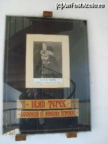 [P21] Curtea Domnească Târgoviste  - portretul lui Vlad Tepes din interiorul Turnului Chindia » foto by corinne
 - 
<span class="allrVoted glyphicon glyphicon-heart hidden" id="av167539"></span>
<a class="m-l-10 hidden" id="sv167539" onclick="voting_Foto_DelVot(,167539,22157)" role="button">șterge vot <span class="glyphicon glyphicon-remove"></span></a>
<a id="v9167539" class=" c-red"  onclick="voting_Foto_SetVot(167539)" role="button"><span class="glyphicon glyphicon-heart-empty"></span> <b>LIKE</b> = Votează poza</a> <img class="hidden"  id="f167539W9" src="/imagini/loader.gif" border="0" /><span class="AjErrMes hidden" id="e167539ErM"></span>