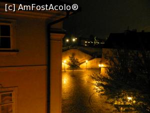 [P16] Și ultima poză din serie, o imagine nocturnă: peste Podul Carol s-a așternut liniștea.  » foto by abancor
 - 
<span class="allrVoted glyphicon glyphicon-heart hidden" id="av871727"></span>
<a class="m-l-10 hidden" id="sv871727" onclick="voting_Foto_DelVot(,871727,22173)" role="button">șterge vot <span class="glyphicon glyphicon-remove"></span></a>
<a id="v9871727" class=" c-red"  onclick="voting_Foto_SetVot(871727)" role="button"><span class="glyphicon glyphicon-heart-empty"></span> <b>LIKE</b> = Votează poza</a> <img class="hidden"  id="f871727W9" src="/imagini/loader.gif" border="0" /><span class="AjErrMes hidden" id="e871727ErM"></span>