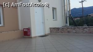 [P04] Terasa de la intrarea in apartament.  » foto by cristimicle
 - 
<span class="allrVoted glyphicon glyphicon-heart hidden" id="av872135"></span>
<a class="m-l-10 hidden" id="sv872135" onclick="voting_Foto_DelVot(,872135,22185)" role="button">șterge vot <span class="glyphicon glyphicon-remove"></span></a>
<a id="v9872135" class=" c-red"  onclick="voting_Foto_SetVot(872135)" role="button"><span class="glyphicon glyphicon-heart-empty"></span> <b>LIKE</b> = Votează poza</a> <img class="hidden"  id="f872135W9" src="/imagini/loader.gif" border="0" /><span class="AjErrMes hidden" id="e872135ErM"></span>