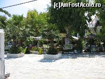 [P09] Celebra Taverna Dimitri. Mancare buna, portii generoase, dar toti banii ii face o coversatie cu patronul. Un tip de milioane » foto by almona
 - 
<span class="allrVoted glyphicon glyphicon-heart hidden" id="av54384"></span>
<a class="m-l-10 hidden" id="sv54384" onclick="voting_Foto_DelVot(,54384,22231)" role="button">șterge vot <span class="glyphicon glyphicon-remove"></span></a>
<a id="v954384" class=" c-red"  onclick="voting_Foto_SetVot(54384)" role="button"><span class="glyphicon glyphicon-heart-empty"></span> <b>LIKE</b> = Votează poza</a> <img class="hidden"  id="f54384W9" src="/imagini/loader.gif" border="0" /><span class="AjErrMes hidden" id="e54384ErM"></span>