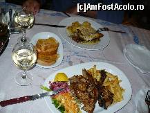 [P05] Lamb Chops si miel cu vinete la Korali.  » foto by macius
 - 
<span class="allrVoted glyphicon glyphicon-heart hidden" id="av429628"></span>
<a class="m-l-10 hidden" id="sv429628" onclick="voting_Foto_DelVot(,429628,22302)" role="button">șterge vot <span class="glyphicon glyphicon-remove"></span></a>
<a id="v9429628" class=" c-red"  onclick="voting_Foto_SetVot(429628)" role="button"><span class="glyphicon glyphicon-heart-empty"></span> <b>LIKE</b> = Votează poza</a> <img class="hidden"  id="f429628W9" src="/imagini/loader.gif" border="0" /><span class="AjErrMes hidden" id="e429628ErM"></span>