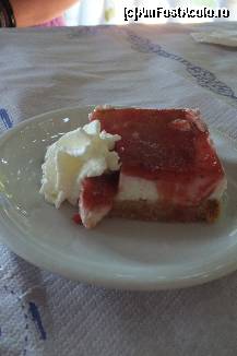 [P02] Cheescake cu capsuni. Desertul din partea casei. Cea mai buna prajitura pe care am mancat-o vreodata si nu exagerez deloc » foto by Clauditzza*
 - 
<span class="allrVoted glyphicon glyphicon-heart hidden" id="av371770"></span>
<a class="m-l-10 hidden" id="sv371770" onclick="voting_Foto_DelVot(,371770,22302)" role="button">șterge vot <span class="glyphicon glyphicon-remove"></span></a>
<a id="v9371770" class=" c-red"  onclick="voting_Foto_SetVot(371770)" role="button"><span class="glyphicon glyphicon-heart-empty"></span> <b>LIKE</b> = Votează poza</a> <img class="hidden"  id="f371770W9" src="/imagini/loader.gif" border="0" /><span class="AjErrMes hidden" id="e371770ErM"></span>